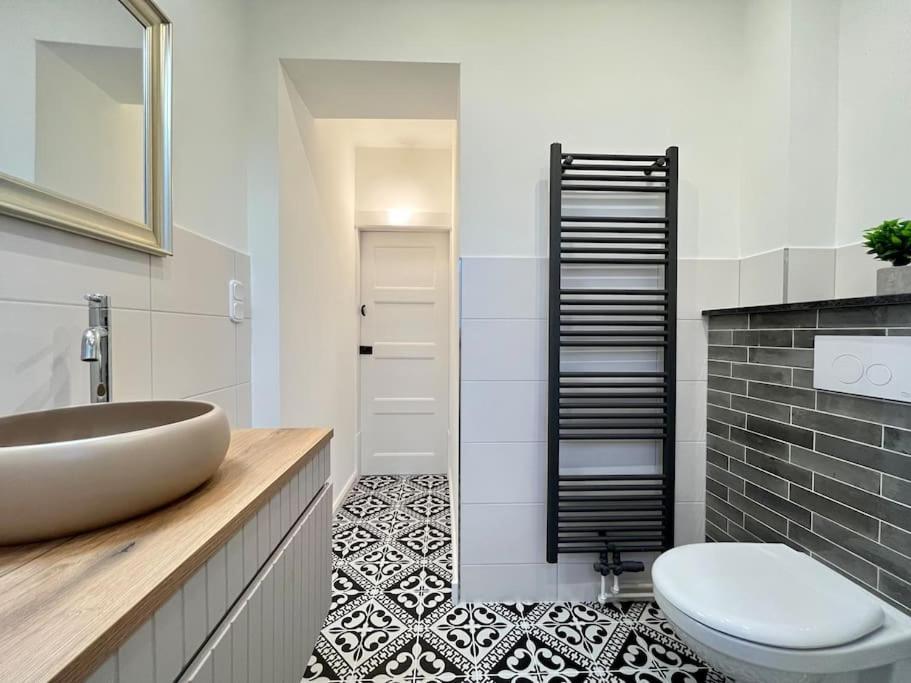 Apartment Perlmutt Mit Balkon ฮูซุม ภายนอก รูปภาพ