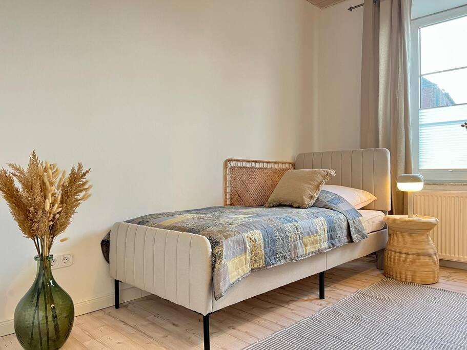 Apartment Perlmutt Mit Balkon ฮูซุม ภายนอก รูปภาพ